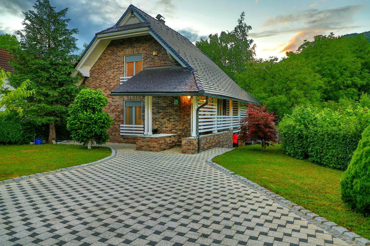 Holiday Home Villa Sara Bihać Exterior foto